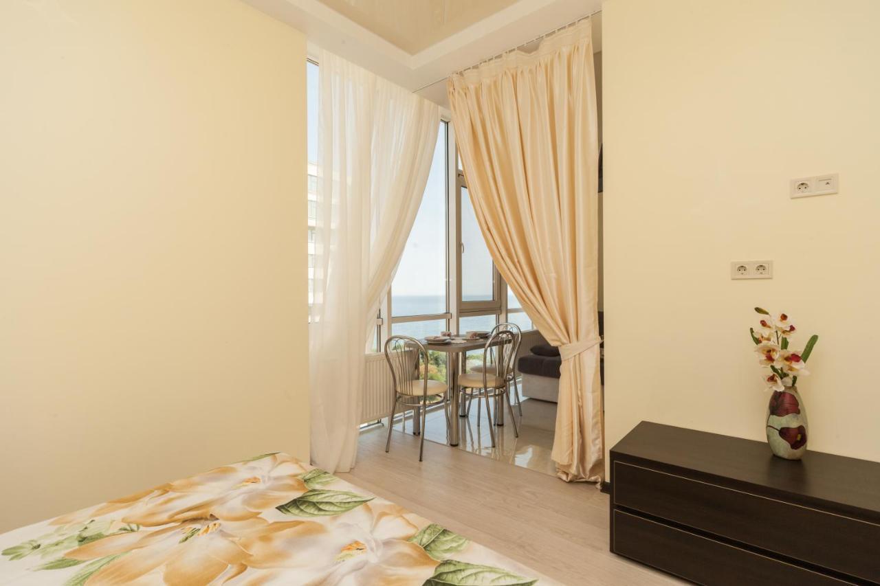 Appartamento Arcadia- Gagarin plaza 5/2 Odessa Esterno foto